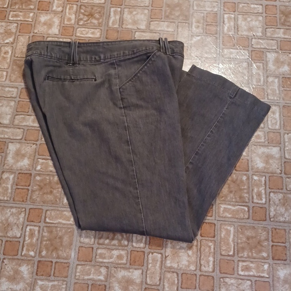 Lee Platinum naturally slimming jeans women's size 12P black